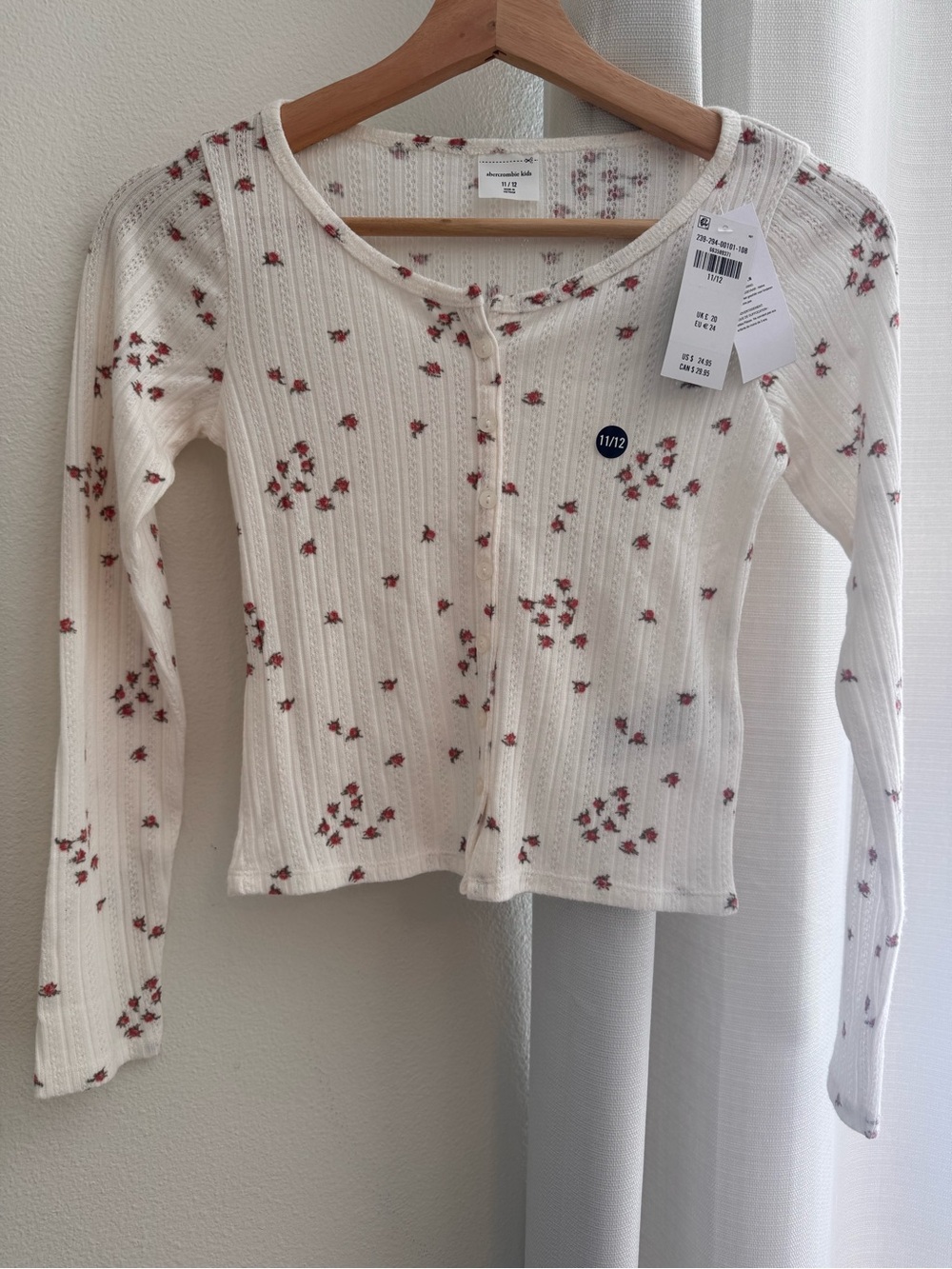 Abercrombie kids Cream Ribbed Floral Snap-Front Top ♥️